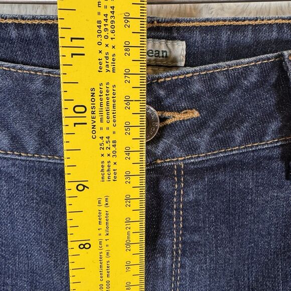 L.L. Bean Classic Fit Jeans size 10 Blue Denim Straight Leg 284078 Stretch Y2K - Picture 7 of 10